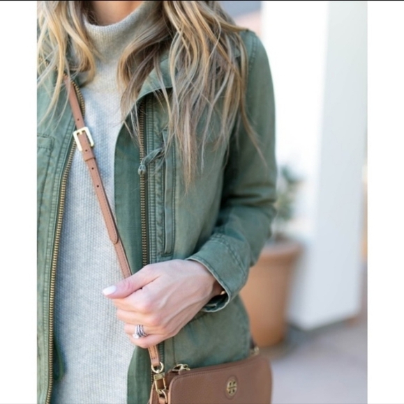Madewell Fleet Dispatch Jacket Palm Tree Green Blogger Favorite Gal Meets Glam - Picture 3 of 14